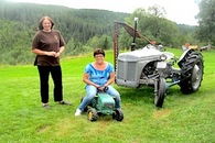 Karin Sundet og Bodil Krabseth på Blomåsen
