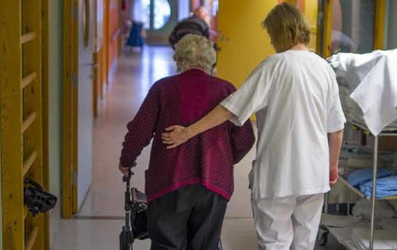 Sjukepleiar AmundOksavik Sjukepleiar