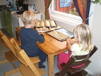 Baking i barnehagen.jpg Baking i barnehagen.jpg