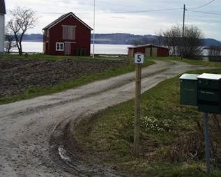 Vegnavnskilt og adressenummer til alle i Inderøy kommune Vegnavnskilt og adressenummer til alle i Inderøy kommune