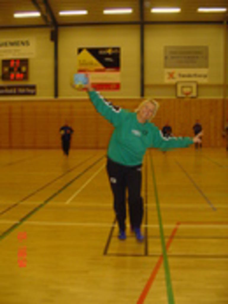 laila i form_130x173