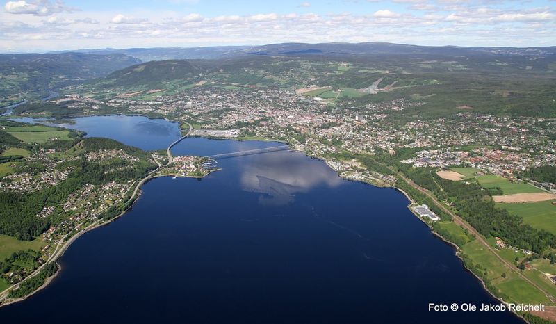 Oversiktsbilde over Lillehammer, sommer