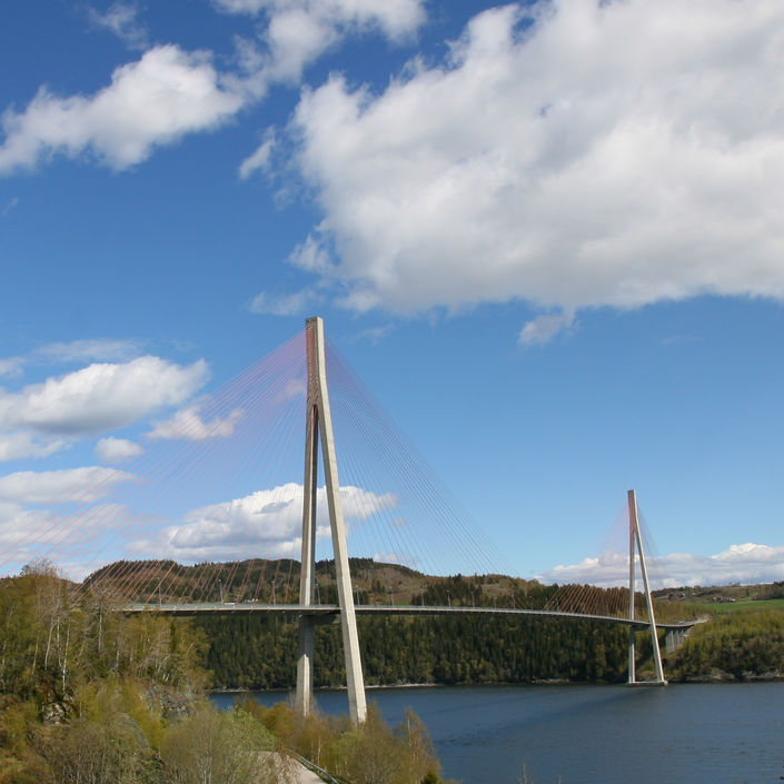 Skarnsundbrua