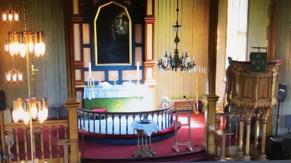 Bildet viser hvilket område av Sandnessjøen kirke som blir filmet.