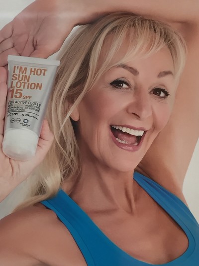sunlotion_400x533.jpg