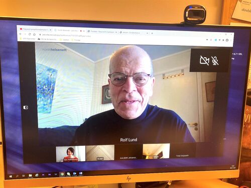 Rolf Lund under forrige fagwebinar 28. januar. Foto: Roy-Morten Østerbøl. Mann som foreleser på PC-skjerm - webinar.
