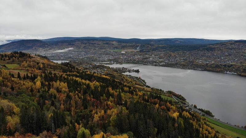 Lillehammer sett fra oven om høsten.
