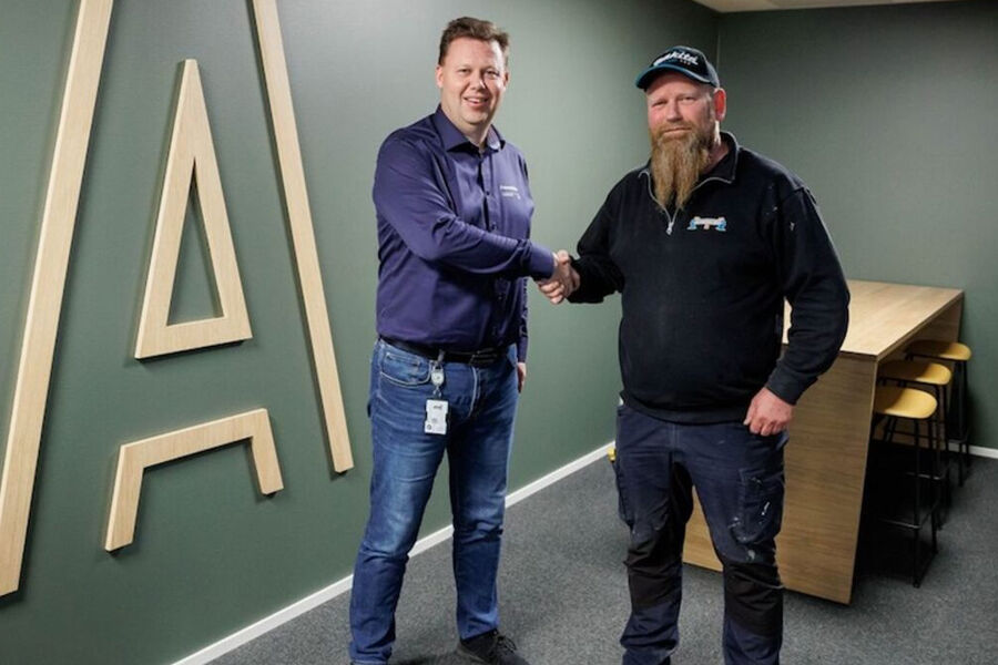 Daglig leder i Assemblin ventilasjon Stein Arne Sværen og daglig leder i Drammen ventilasjon Magne-Vegar Gulbrandsen ble 2. desember enige om salg av Drammen ventilasjon AS til Assemblin ventilasjon AS.