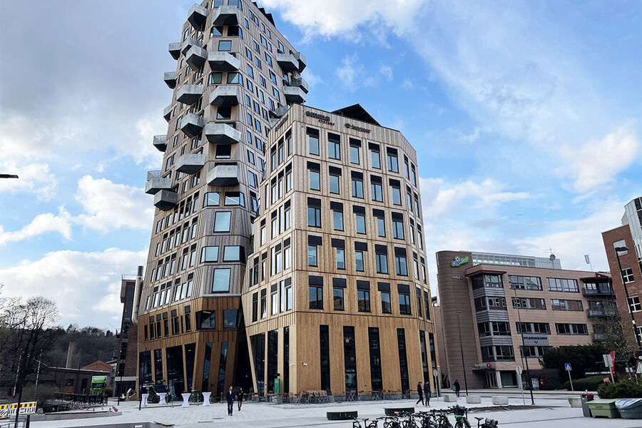 – Alle leverandørene har virkelig jobbet for å få dette til, sier prosjektleder Geir Thoresen i Avantor om Vertikal Nydalen. Ved å klikke på bildet for du en bildekarusell.