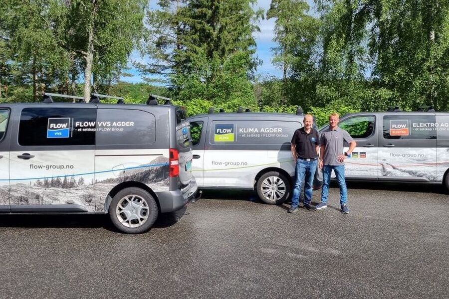 På bildet ser vi fra venstre, daglig leder i FLOW VVS Agder Steffen Bomann og daglig leder i FLOW Elektro Agder Andrè Garcia de Presno. Foto: Flow Group Daglig leder i FLOW VVS Agder Steffen Bomann og Daglig leder i FLOW Elektro Agder Andrè Garcia de Presno. Foto: Flow Group.