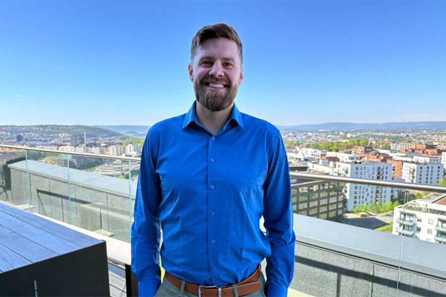 – Endringene i forskriften er nå tilpasset EUs taksonomi og ENOVAs støtteordninger, sier Erland Åmot, avdelingsleder for energitjenester i Bravida. Foto: Bravida