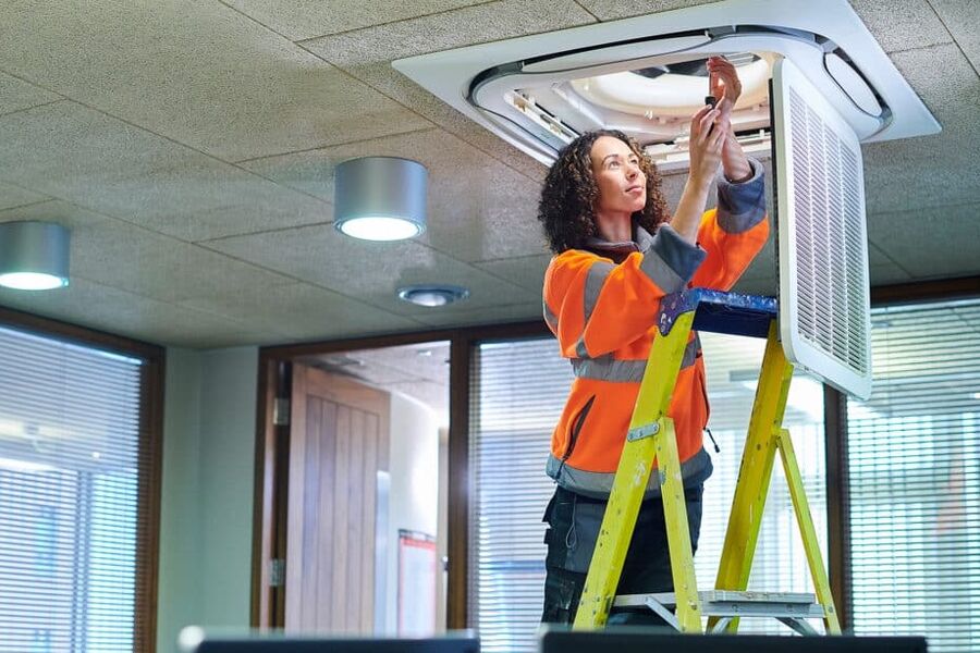 Miljøkravene gjelder for bruksfasen av et bygg. Dette inkluderer krav til energi, vann, avfall, utemiljø samt kjemikalier og byggevarer. Illustrasjonsfoto: Miljømerking Norge