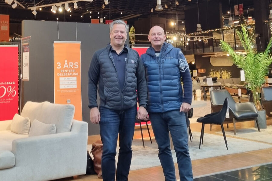 Prosjektleder Håvard Hildrum ( tv) i FLOW Pluss Norge, er glad for å få med Raymond Bruås som en del av temaet i selskapet.- Vi opplever at markedet responderer mer og mer på vårt konsept, og derfor er det viktig å få med Raymond på laget, sier Hildrum.