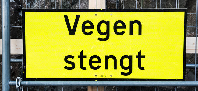 Illustrasjonsbilete av Stengt veg-skilt