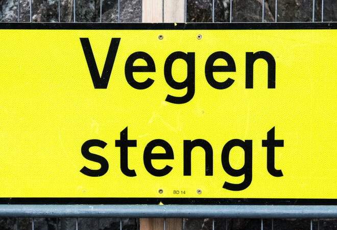 Illustrasjonsbilete av Stengt veg-skilt