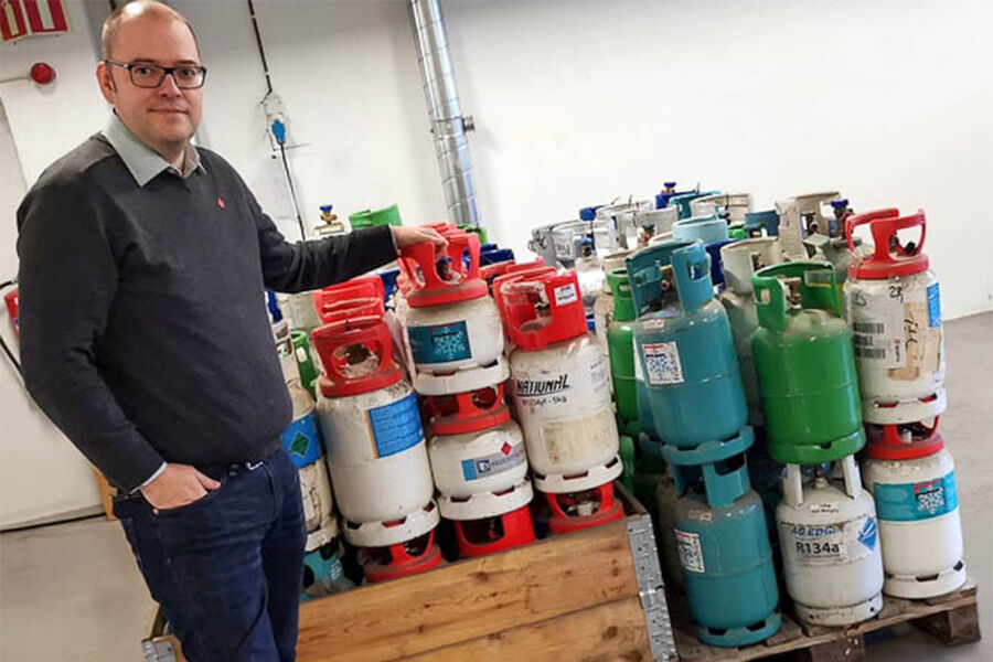 – Å velge fjerdegenerasjons kuldemedium til DX-anlegg er i beste fall risikosport, mener fagsjef Espen Rønning i VKE. Foto: VKE.