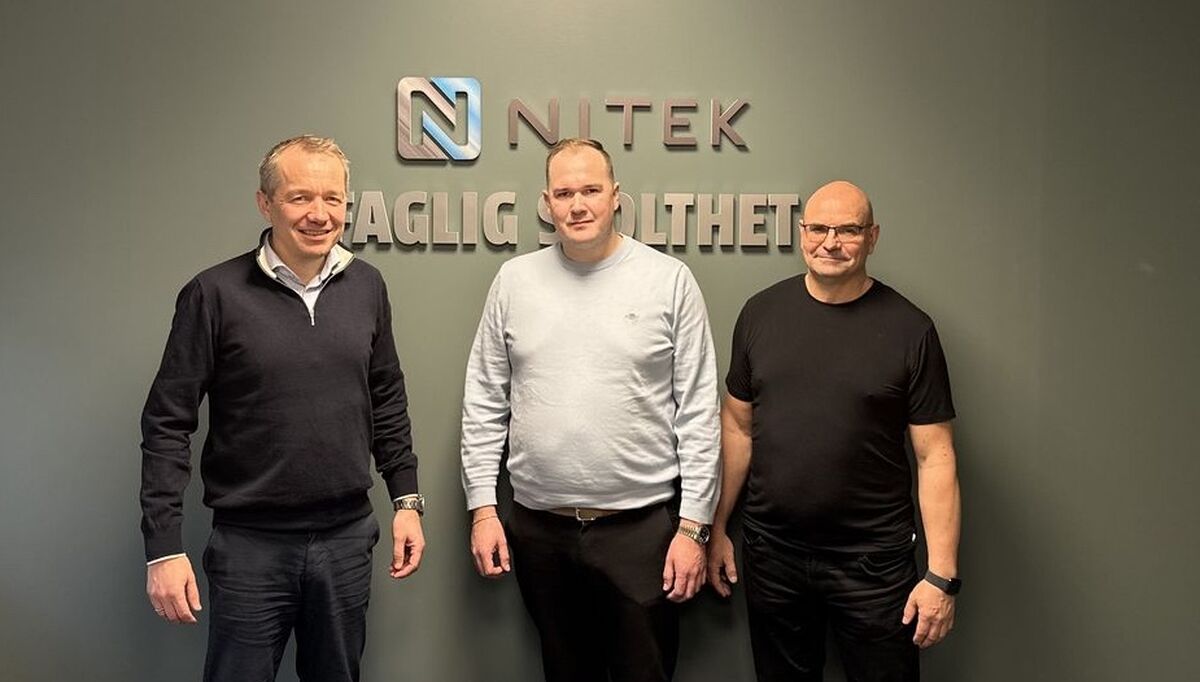 Fra venstre Tom Roger Jensen, Regionsdirektør, Bravida Norge, Tor-Kjetil, daglig leder Nitek AS og Tor Magne, prosjektleder Nitek AS Bravida Norge