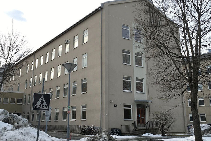Kjemiblokk 5 på NTNU. Foto: NTNU.