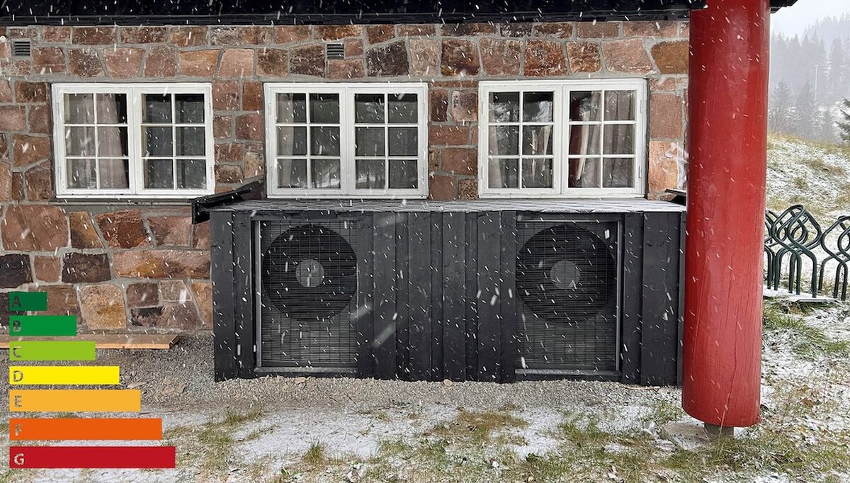 Bilde av luft-til-vann-varmepumper på Tryvannstua i Oslo. FOTO: Norsk Varmepumpeforening - Rolf Iver Mytting Hagemoeng.