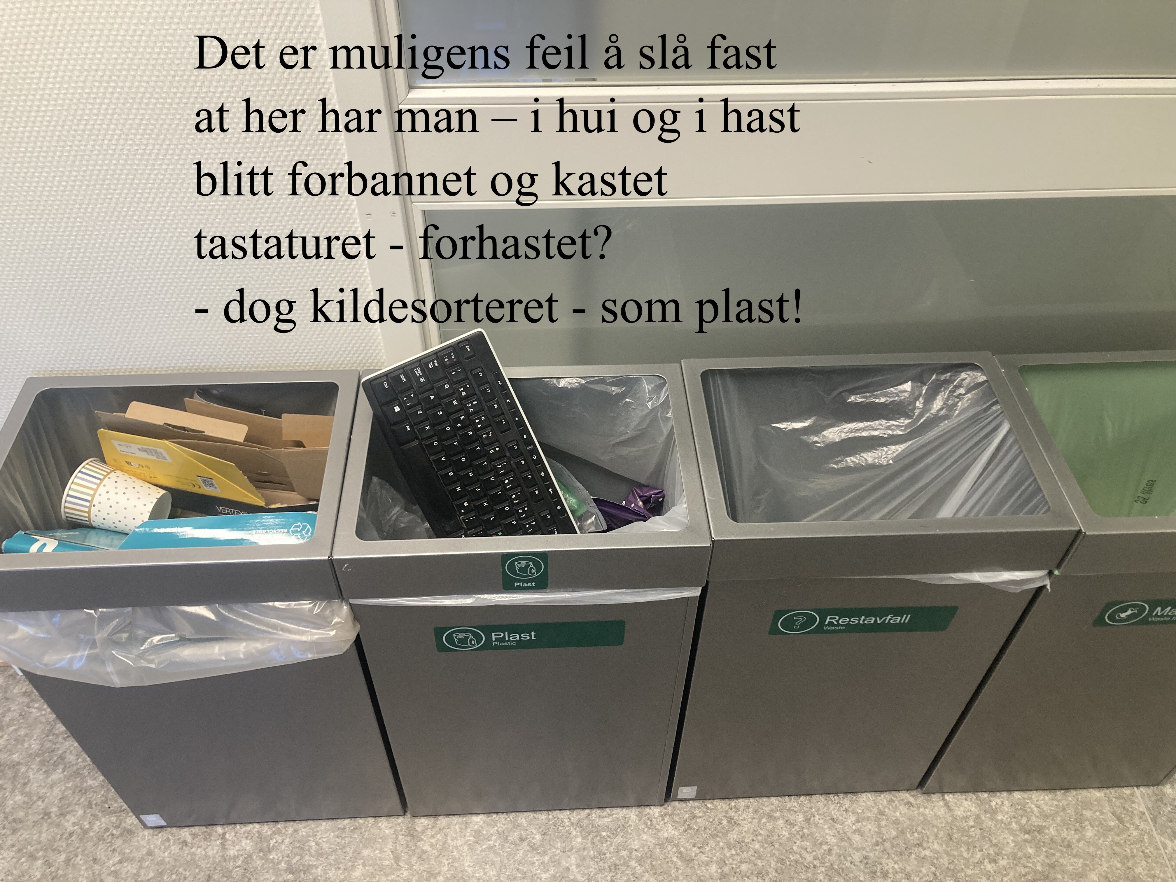 Tastaturet kastet.jpg