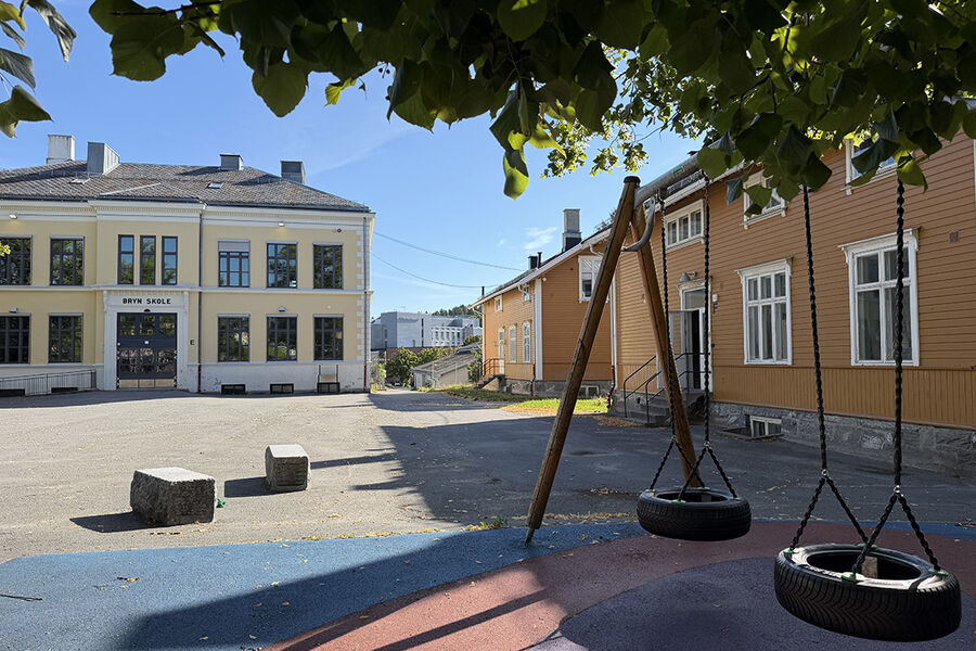 Oslobygg skal rehabilitere det bevaringsverdige hovedbygget og de to sveitservillaene fra 1900 med nytt teknisk anlegg, etterisolering og universell tilgjengelighet.